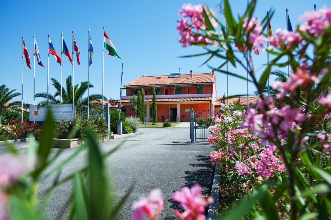 Rosa Dei Venti Aparthotel Vada Εξωτερικό φωτογραφία